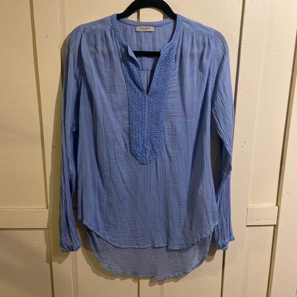 HunkyDory hi-lo hem long sleeve blouse size small